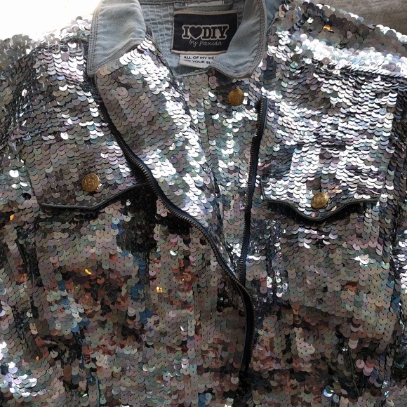 Sequins jean jacket diy - Picture 5 of 5